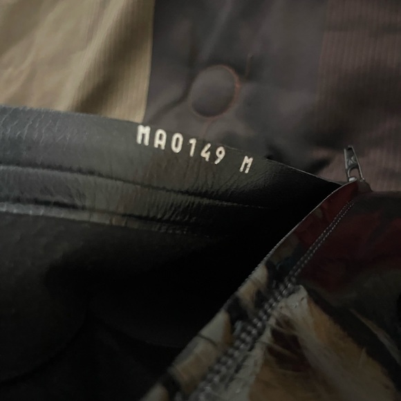 Authentic LV Patent Leather Boots with the Flower Heels. - Picture 6 of 16